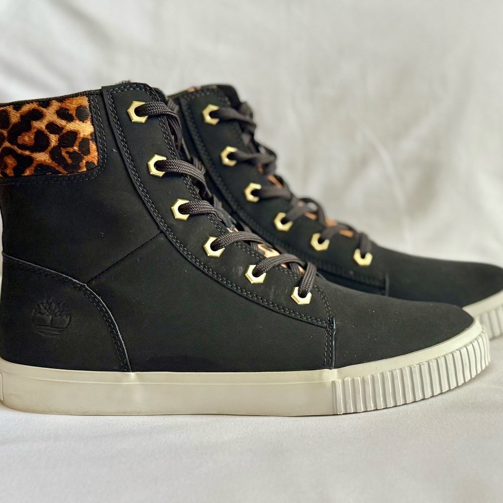 Timberland Black and Tan Mid-Top Boots